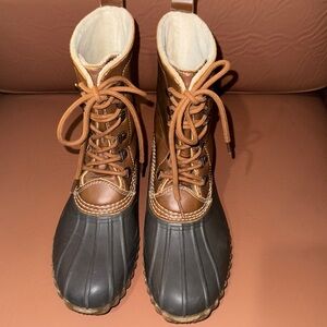 Esprit Duck Boots Womens size 8. Like New.